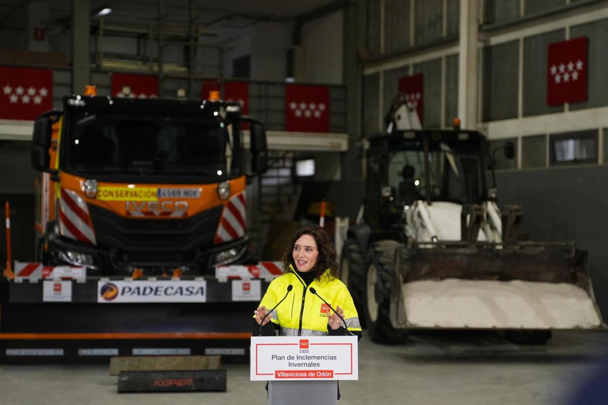 Isabel Díaz Ayuso presenta el Plan Especial de Vialidad y Protección Civil ante Inclemencias Invernales en Villaviciosa de Odón.