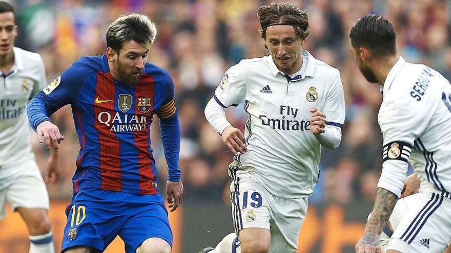 El Real Madrid - Barcelona se juega este sábado.