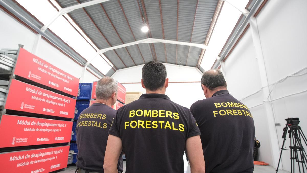 Los bomberos forestales de la Generalitat, en una imagen de archivo