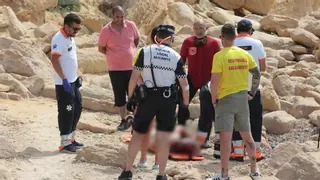 Hallan el cadáver de un bañista en el Cabo de la Huerta en Alicante