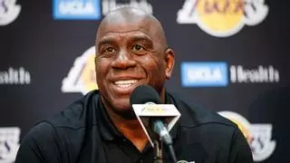 Magic Johnson da su apoyo a los nuevos propietarios de los Lakers