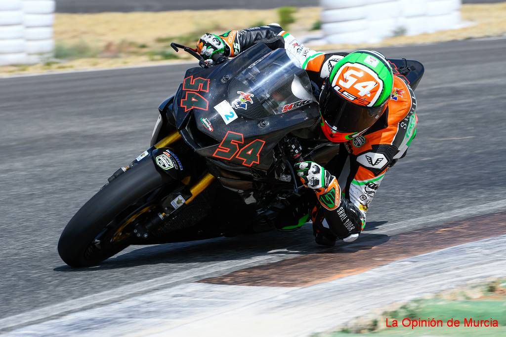 Pedro Acosta y la escuela Pakosta 37 Riders pasan las vacaciones entrenando