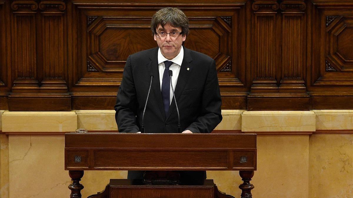 fsendra40489946 catalan regional government president carles puigdemont give171010193233