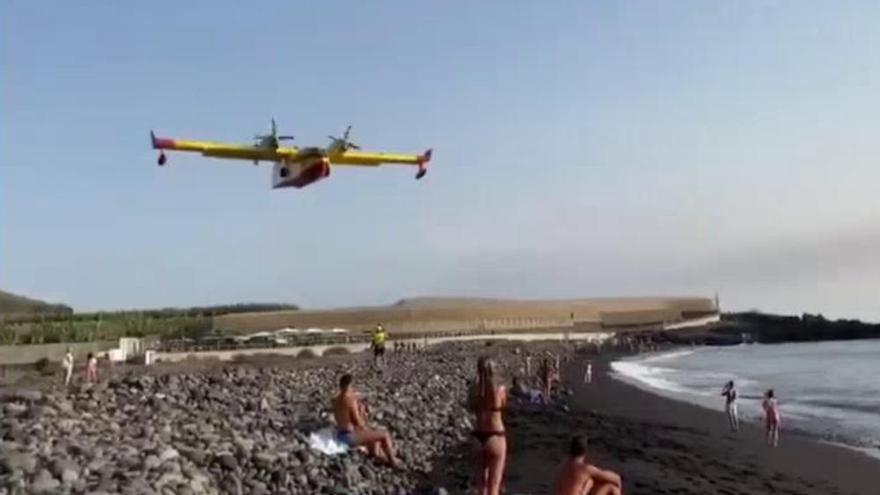 Incendio en La Palma | Vítores y aplausos para los hidroaviones