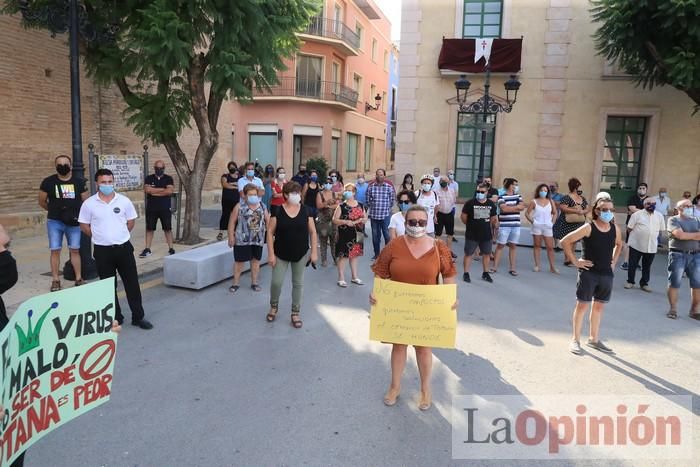 Totana protesta ante su vuelta a la fase 1