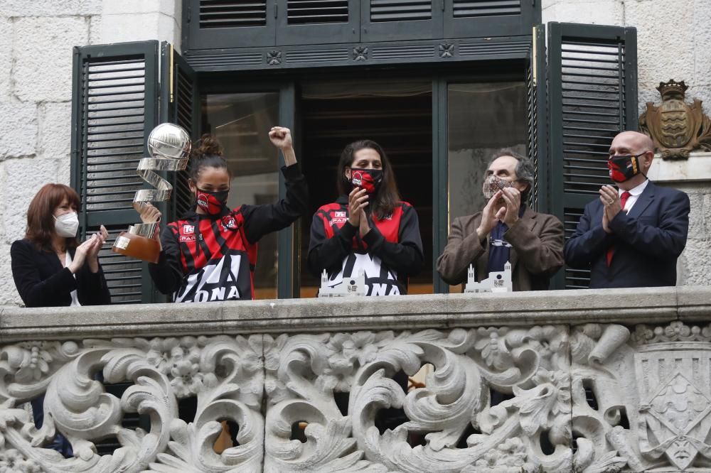 L'Uni comparteix l'alegria de la Copa amb l'afició