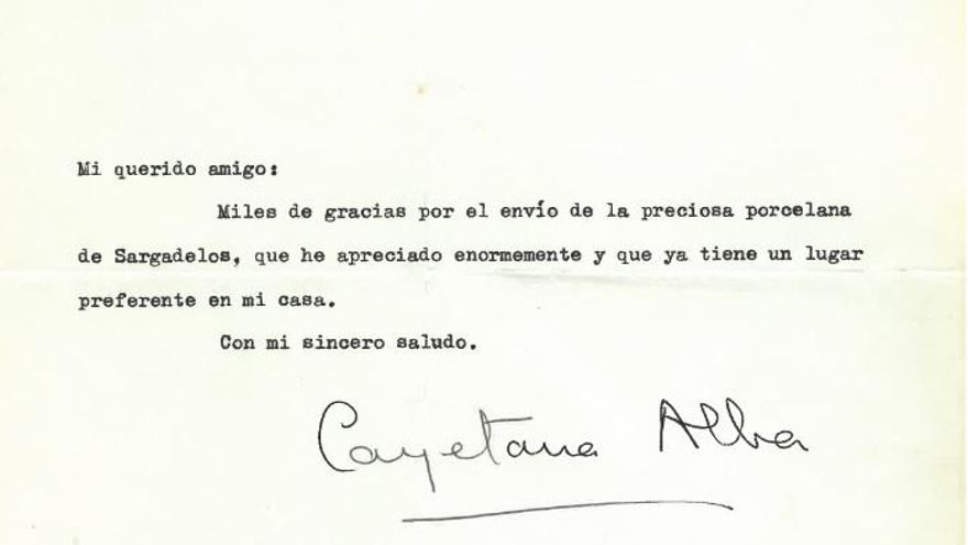 Carta de respuesta de Cayetana de Alba a Emilio Vila en agradecimiento al obsequio