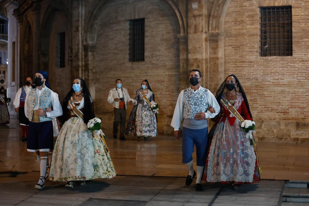 Búscate en el primer día de Ofrenda por las calles del Mar y Avellanas entre las 22:00 y 23:00 horas Búscate en el primer día de Ofrenda por las calles del Mar y Avellanas entre las 22:00 y 23:00 horas