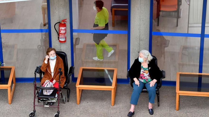 Galicia pierde una veintena de centros de mayores en un año por la pandemia