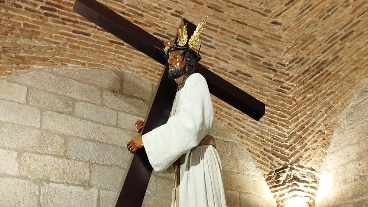 La imagen del Cristo del Perdón permanecerá retirada del culto durante cerca de cinco meses.