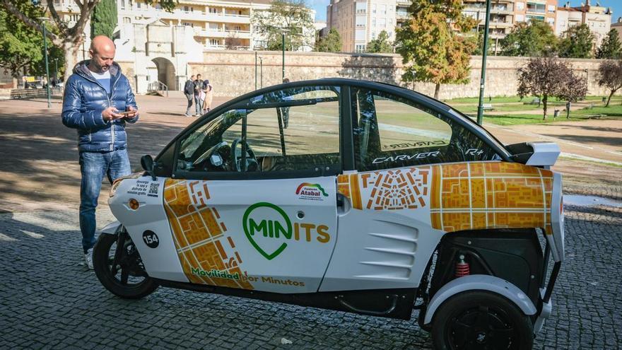 Así se conducen los nuevos triciclos eléctricos que llegan a Zaragoza en febrero