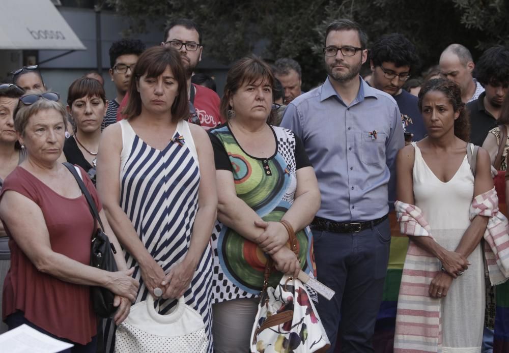 Concentración por las víctimas de Orlando en Palma