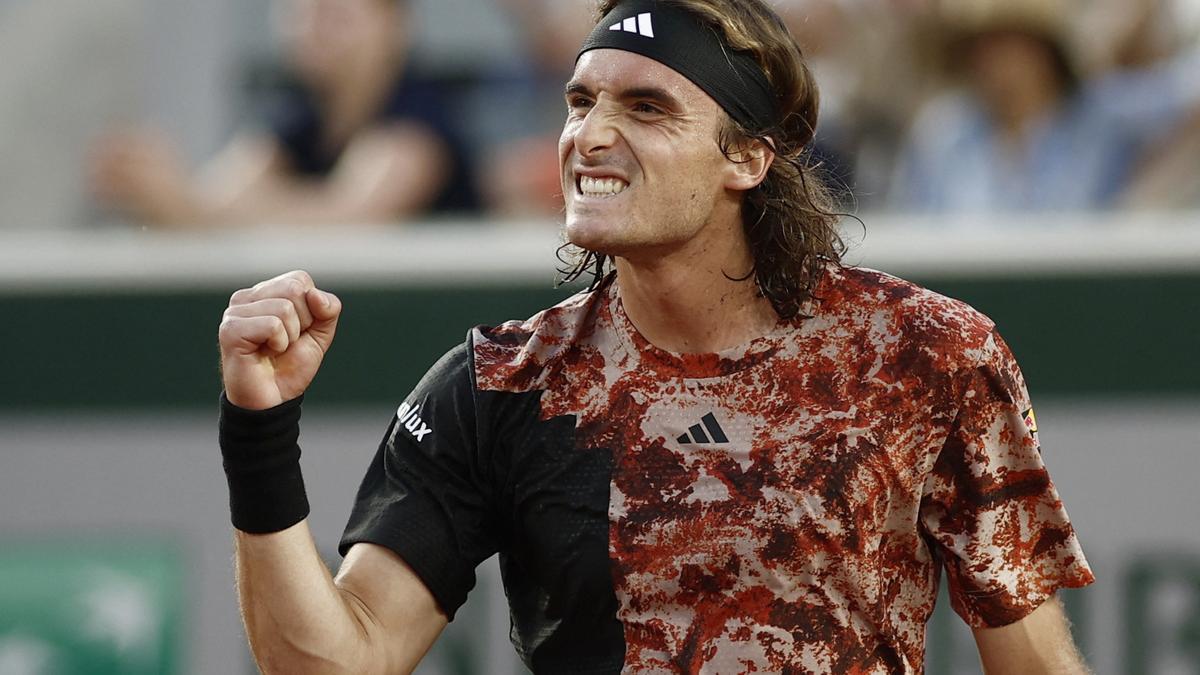 Stefanos Tsitsipas celebra su victoria ante Ofner y el pase a cuartos de final