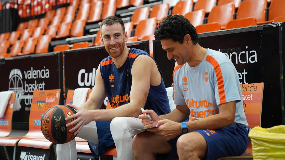 Víctor Claver, en su primer entrenamiento en su regreso al Valencia Basket