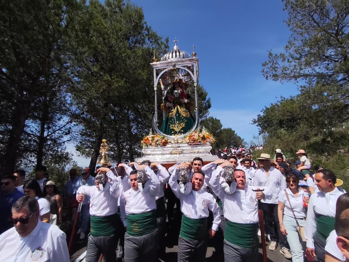 Romería de bajada de la Virgen de Araceli Romería de bajada de la Virgen de Araceli