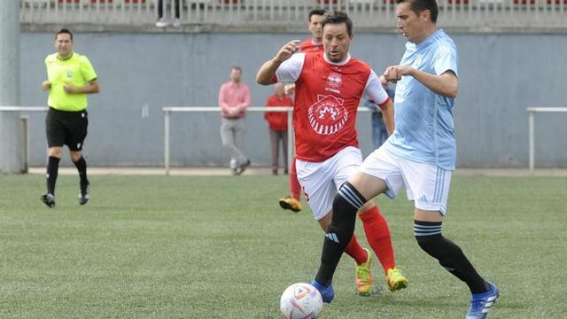Silva, en un partido con los veteranos del Estradense. | BERNABÉ