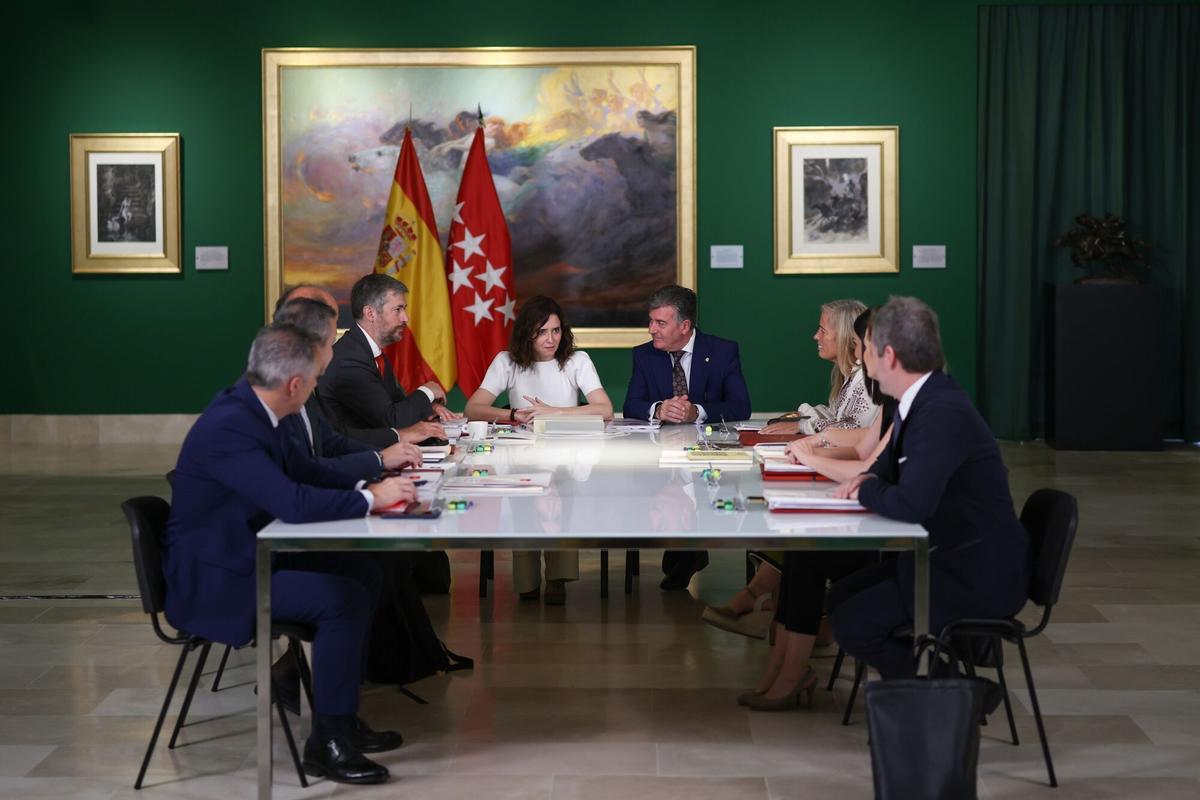 Isabel Díaz Ayuso preside el Consejo de Gobierno de la Comunidad de Madrid en su reunión en Colmenar de Oreja.