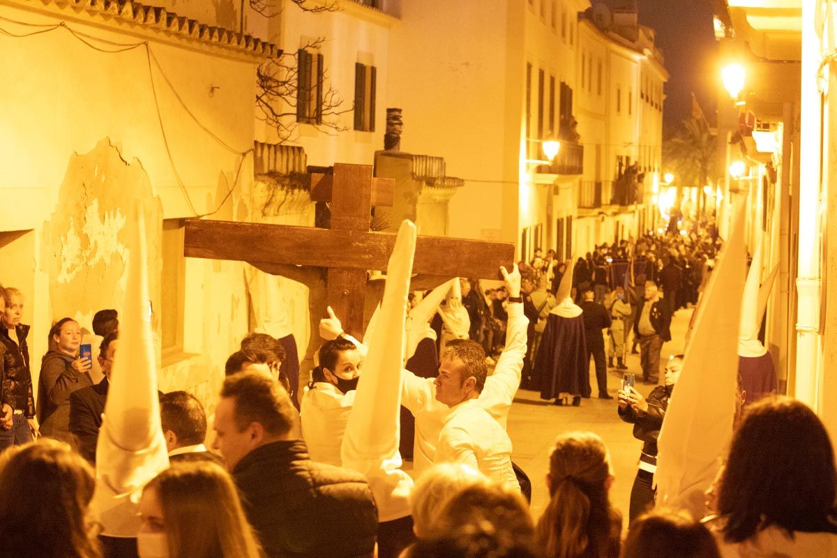 Semana Santa En Ibiza: procesión del Santo Entierro en el Viernes Santo