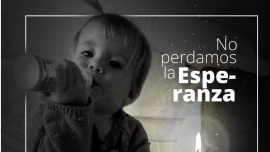 La familia de las niñas de Tenerife pide velas blancas para encontrar a la pequeña Anna