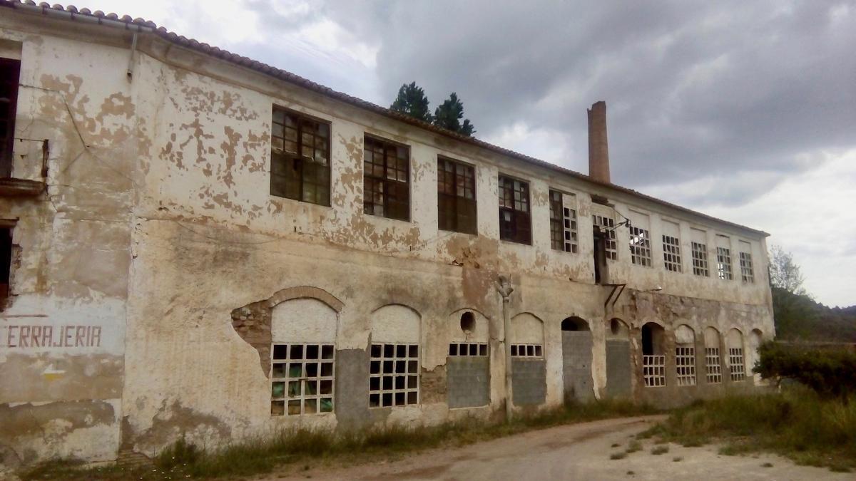Restos de uno de los edificios que formaron parte del campo de concentración de Soneja.