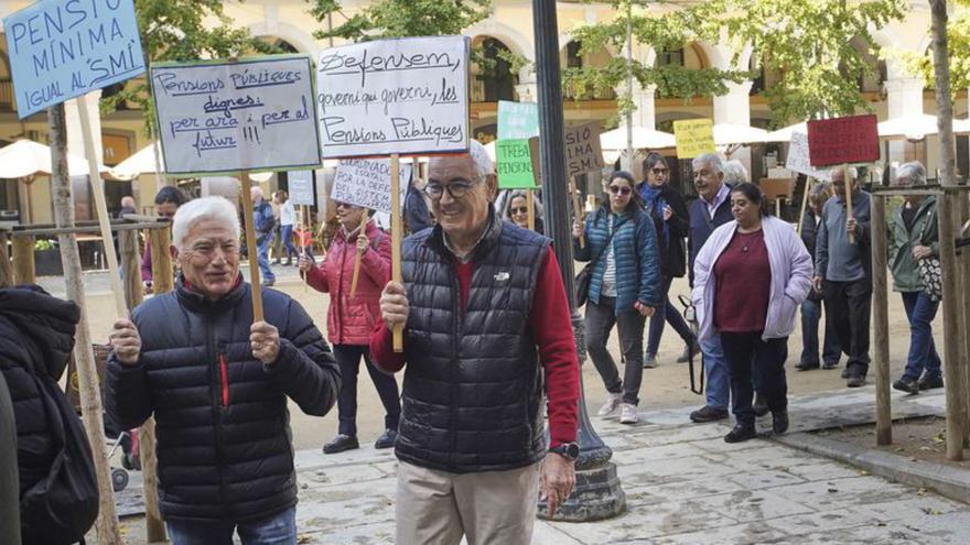 Nova protesta a Girona dels pensionistes