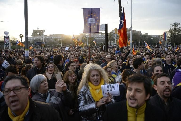 Miles de manisfestantes en Bélgica y Cataluña en protesta por la detención de Puigdemont