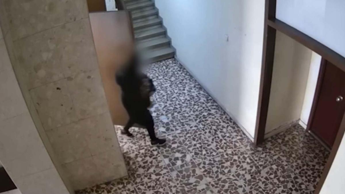 Detenida en Barcelona por robar a personal de limpieza.