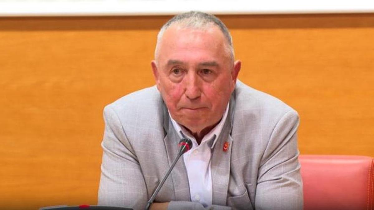 Baldoví ve “escandaloso” el término “prioridad nacional” de Vox en el acuerdo con el PP