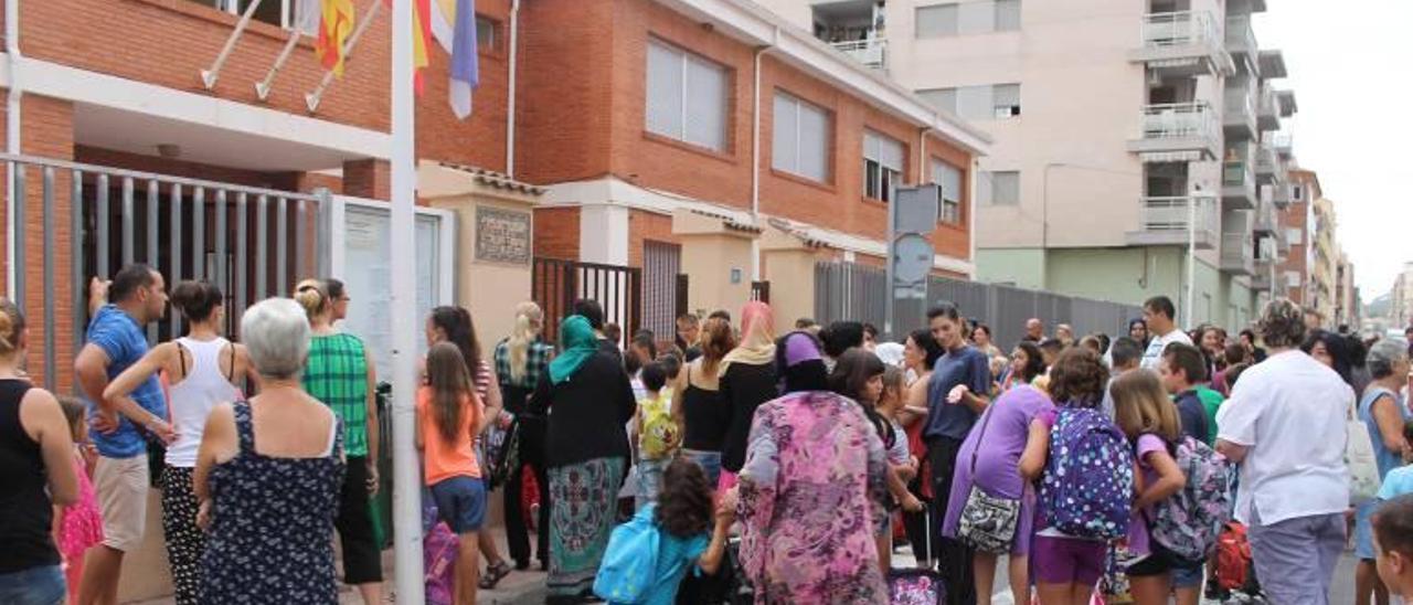 Los dos centros de Castelló con jornada continua empeoran  el rendimiento académico