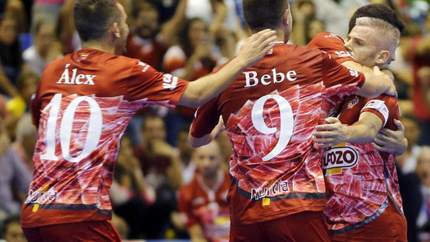 Las imágenes de un fin de semana histórico, en el que  ElPozo Murcia se alzó campeón de la Supercopa.