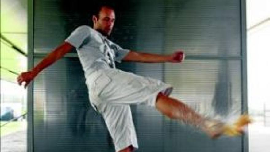 Andrés Iniesta  CENTROCAMPISTA DEL BARCELONA Y DE LA SELECCION ESPAÑOLA: &quot;Me gusta pensar que el fútbol, como la vida, te devuelve al final lo que le das&quot;