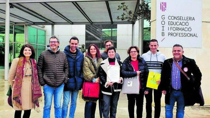 Los docentes estudian ir a la huelga en Balears ante la falta de mejoras sociolaborales | JPDNU