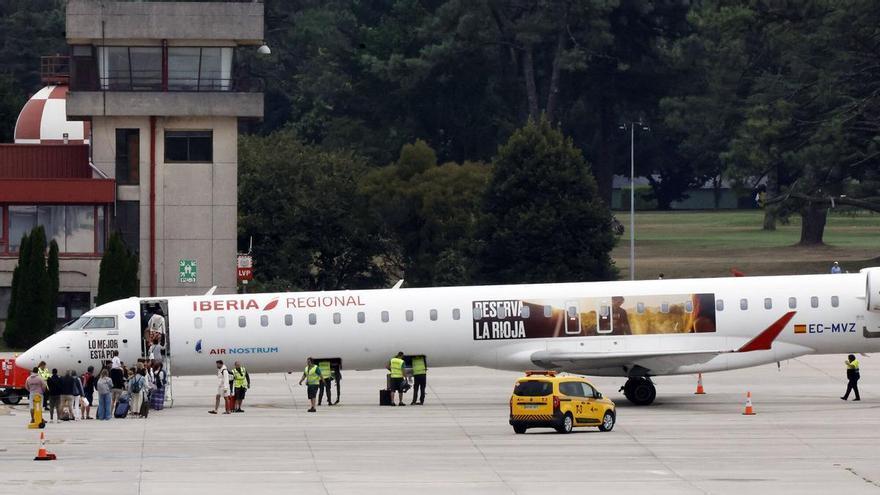 El aeropuerto de Vigo resistió por encima de los 100.000 pasajeros en agosto