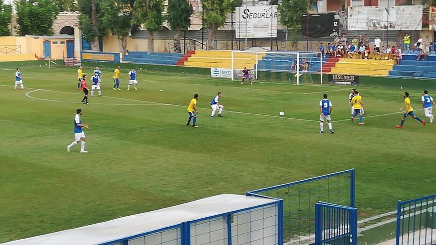 El Orihuela vence por la mínima al Almansa en su partido de presentación