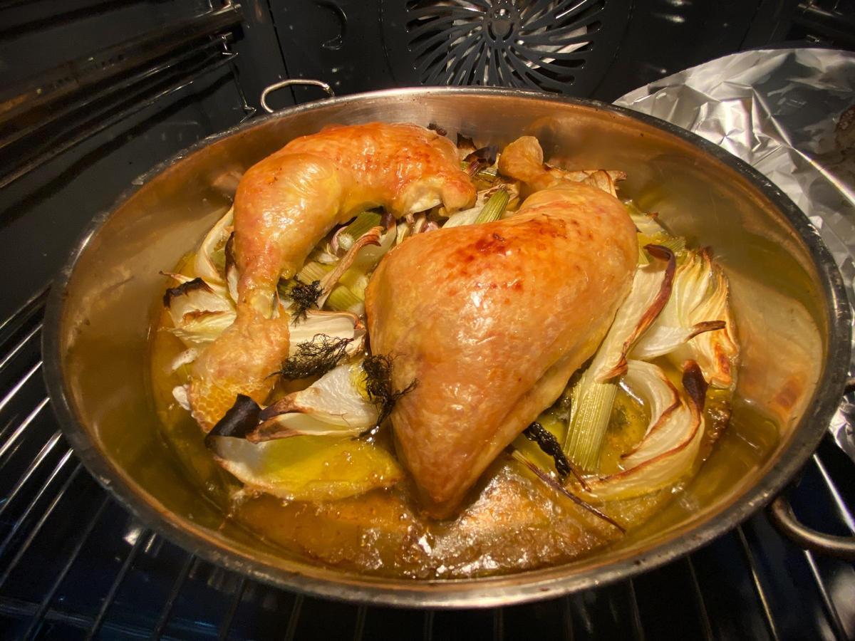 Pollo asado al hinojo