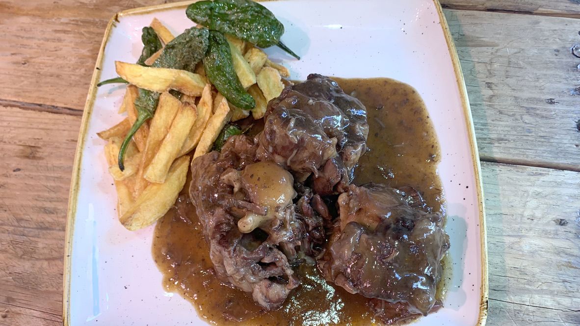 El rabo de toro del restaurante Ponzano (Madrid)