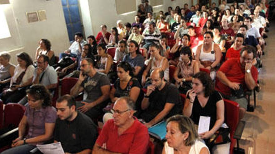 Asamblea de la Associació Impagats Habitatge en 2013.