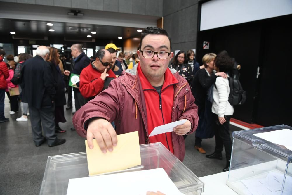 Podrán votar por primera vez en las próximas elecciones del 28 de abril y 26 mayo.