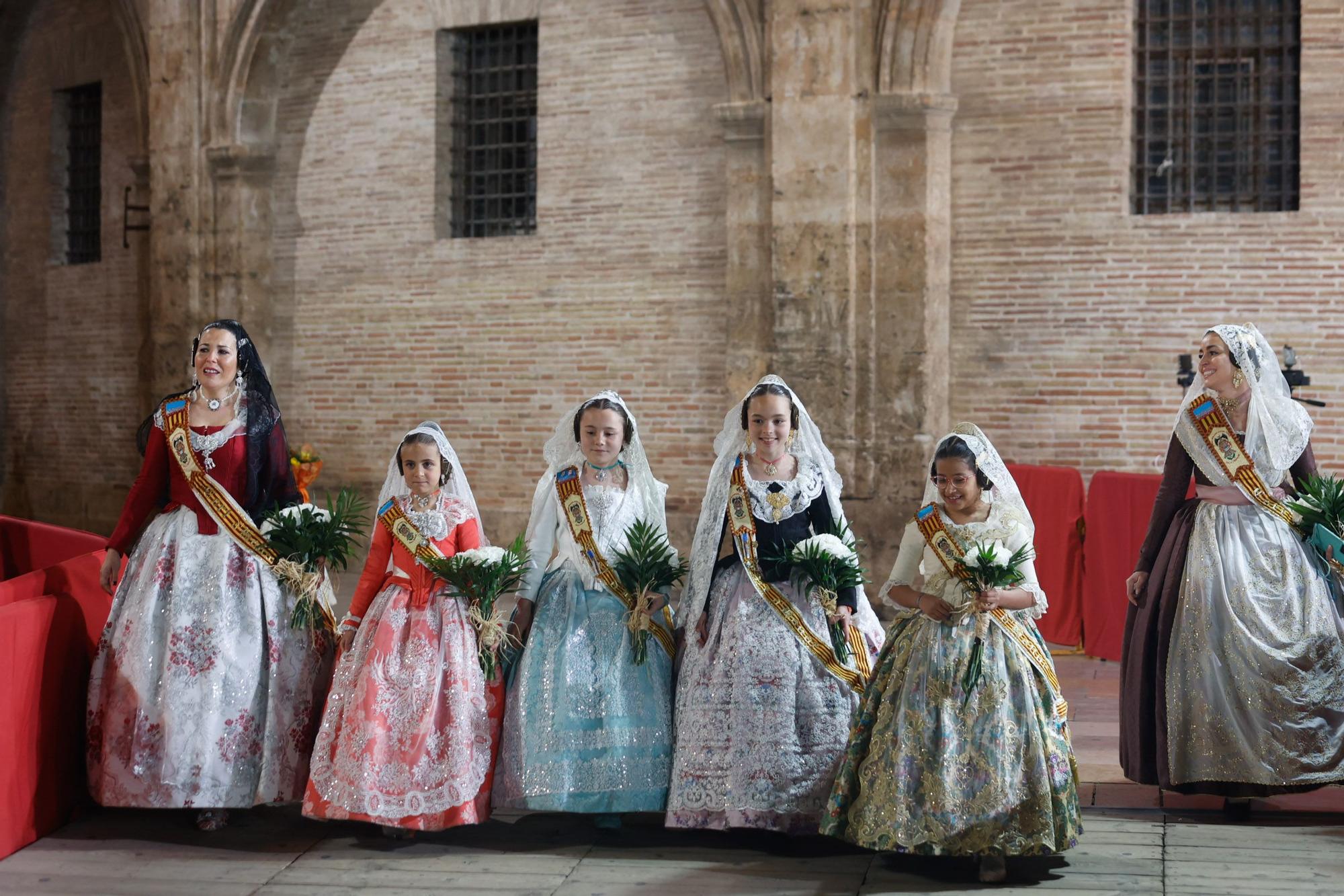 Búscate en el primer día de la Ofrenda en la calle de la Paz entre las 23 y las 24 horas