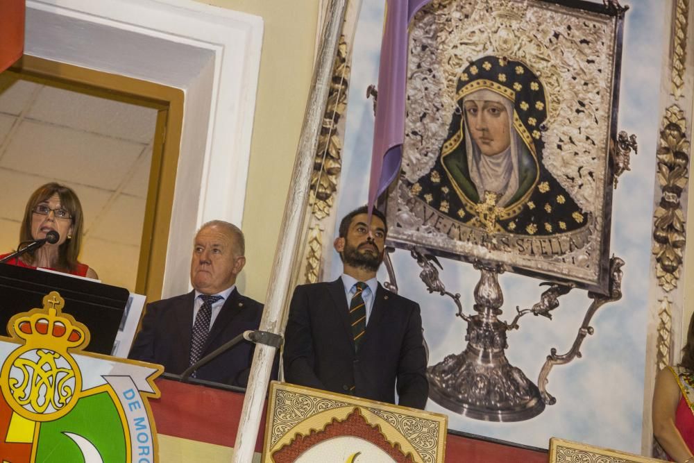 La pregonera Assumpció Brotons anima a los festeros para que "se dejen rodear por la magia ya que tenemos aquí el glorioso septiembre"