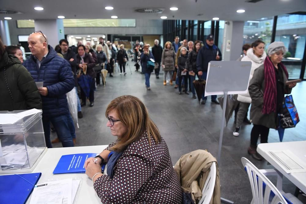 Elecciones 2019 | Abren los colegios en A Coruña