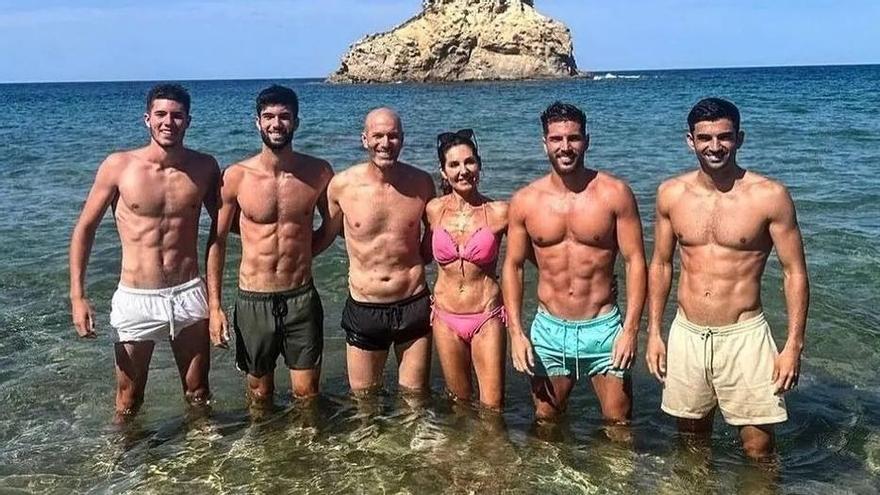 La familia Zidane, en una imagen colgada en redes sociales durante unas vacaciones.