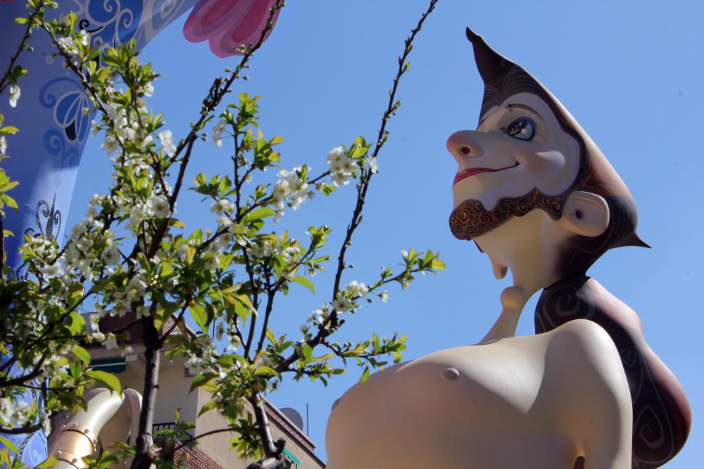 Falla Monestir de Poblet-Aparicio Albiñana (l''Antiga de Campanar).