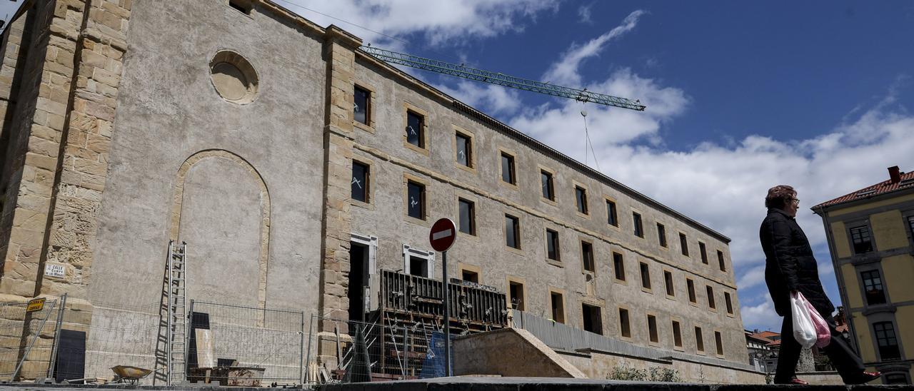 Obras en el edificio de Tabacalera