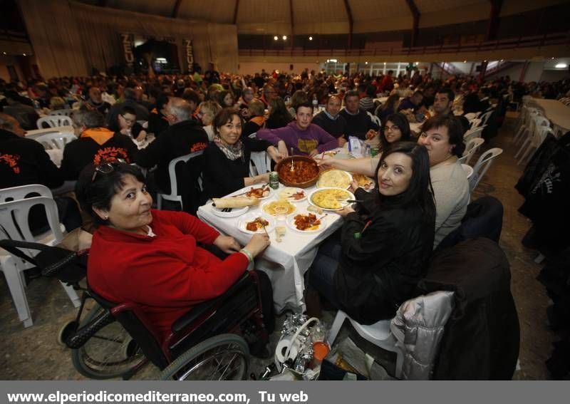 GALERÍA DE FOTOS -- Multitudinario Sopar de Colles