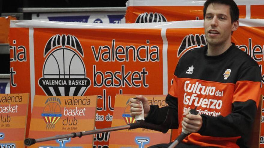 Van Rossom, presenciando un entrenamiento reciente.