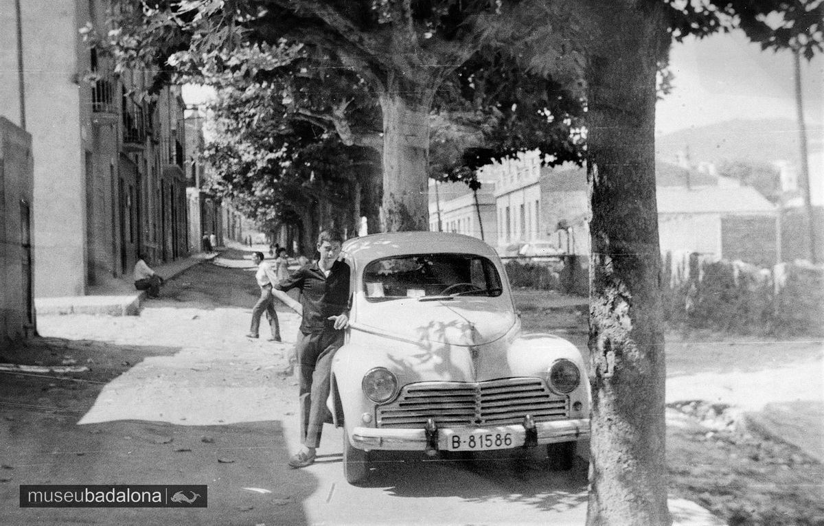 El Museu de Badalona estrena una exposició sobre com el transport rodat va contribuir a la transformació de la ciutat El Museu de Badalona estrena una exposició sobre com el transport rodat va contribuir a la transformació de la ciutat