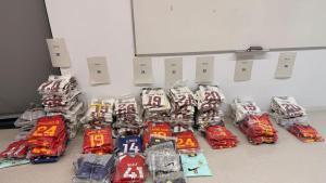Camisetas presuntamente falsificadas