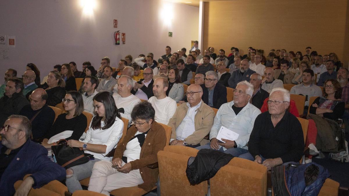 La asamblea del pasado noviembre del COR en su sede de Xàtiva.