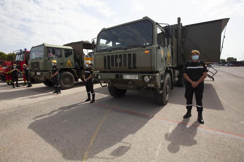 Gloria Calero visita la Unidad Militar de Emergencias, UME en la base militar de Bétera